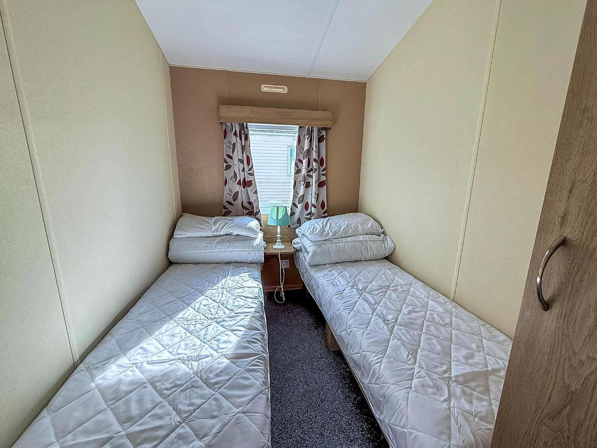 Lovely 6 Berth Caravan At Sunnydale Holiday Park Ref 35375S Louth  Εξωτερικό φωτογραφία